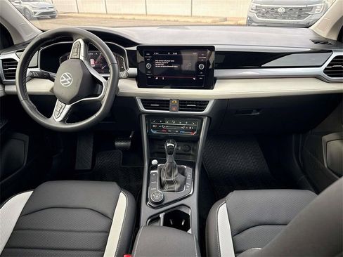 New 2026 Volkswagen Taos SEL AWD/4WD image 15