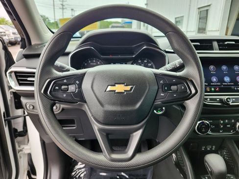 Used 2022 Chevrolet TrailBlazer LT w/ Convenience Package AWD/4WD image 25
