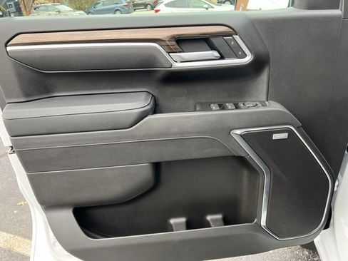 Used 2025 Chevrolet Silverado 1500 RST w/ Rally Edition image 8