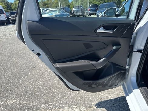 Used 2019 Volkswagen Jetta S image 23