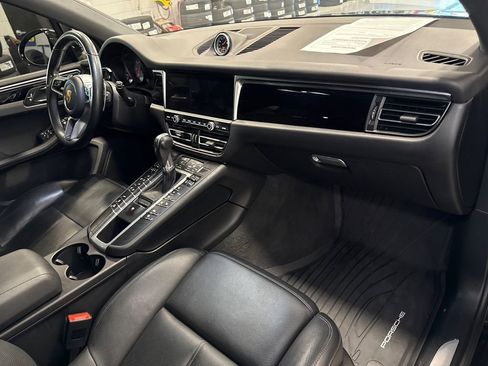 Used 2021 Porsche Macan S AWD/4WD image 16