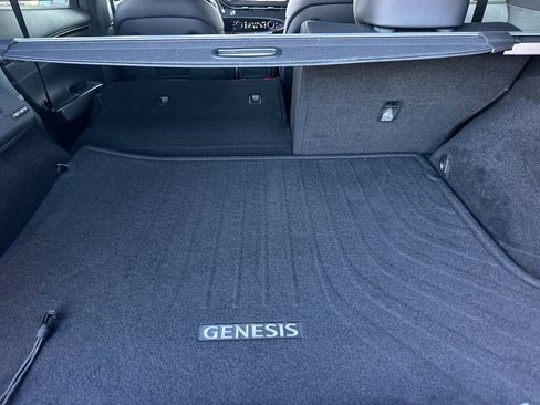 Used 2025 Genesis GV70 3.5T Sport image 16