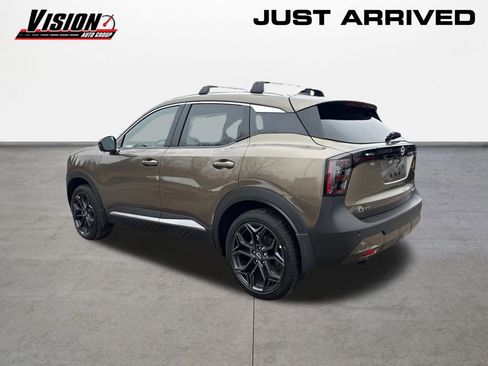 New 2026 Nissan Kicks SR w/ Cold Weather Package image 7