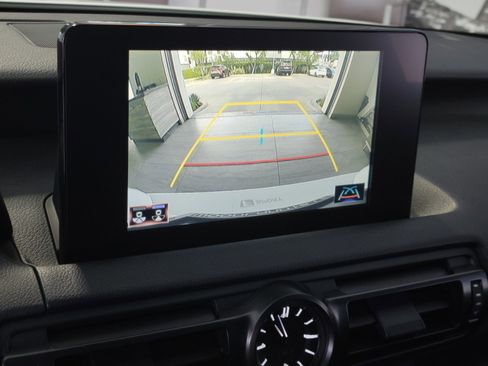 Certified 2025 Lexus IS 300 F Sport image 24