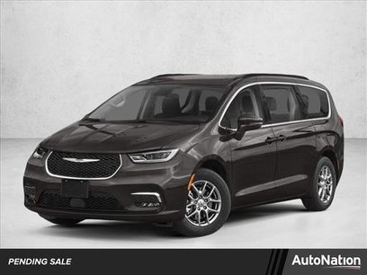 Used 2022 Chrysler Pacifica Touring-L