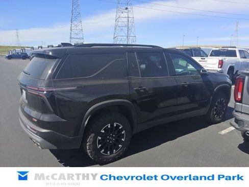 Used 2024 Chevrolet Traverse Z71 w/ Enhanced Driving Package AWD/4WD image 7