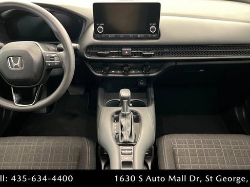 Certified 2025 Honda HR-V LX image 13