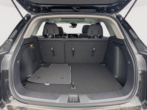 New 2025 Chevrolet TrailBlazer LT w/ LT Cold Weather Package AWD/4WD image 9