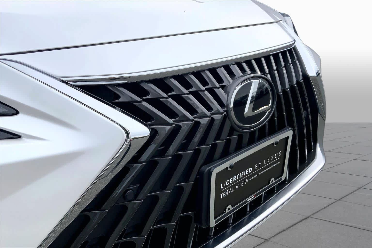 Used 2024 Lexus ES 350 w/ Premium Package FWD image 30