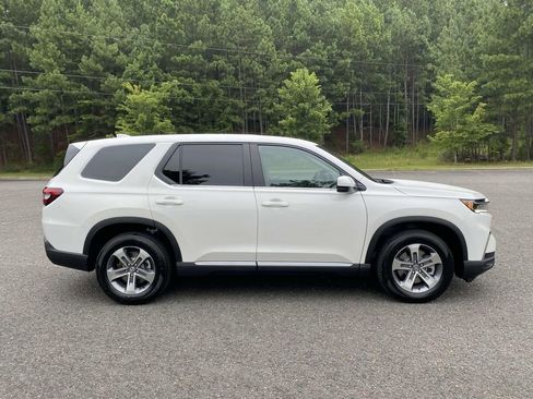 New 2025 Honda Pilot EX-L image 1