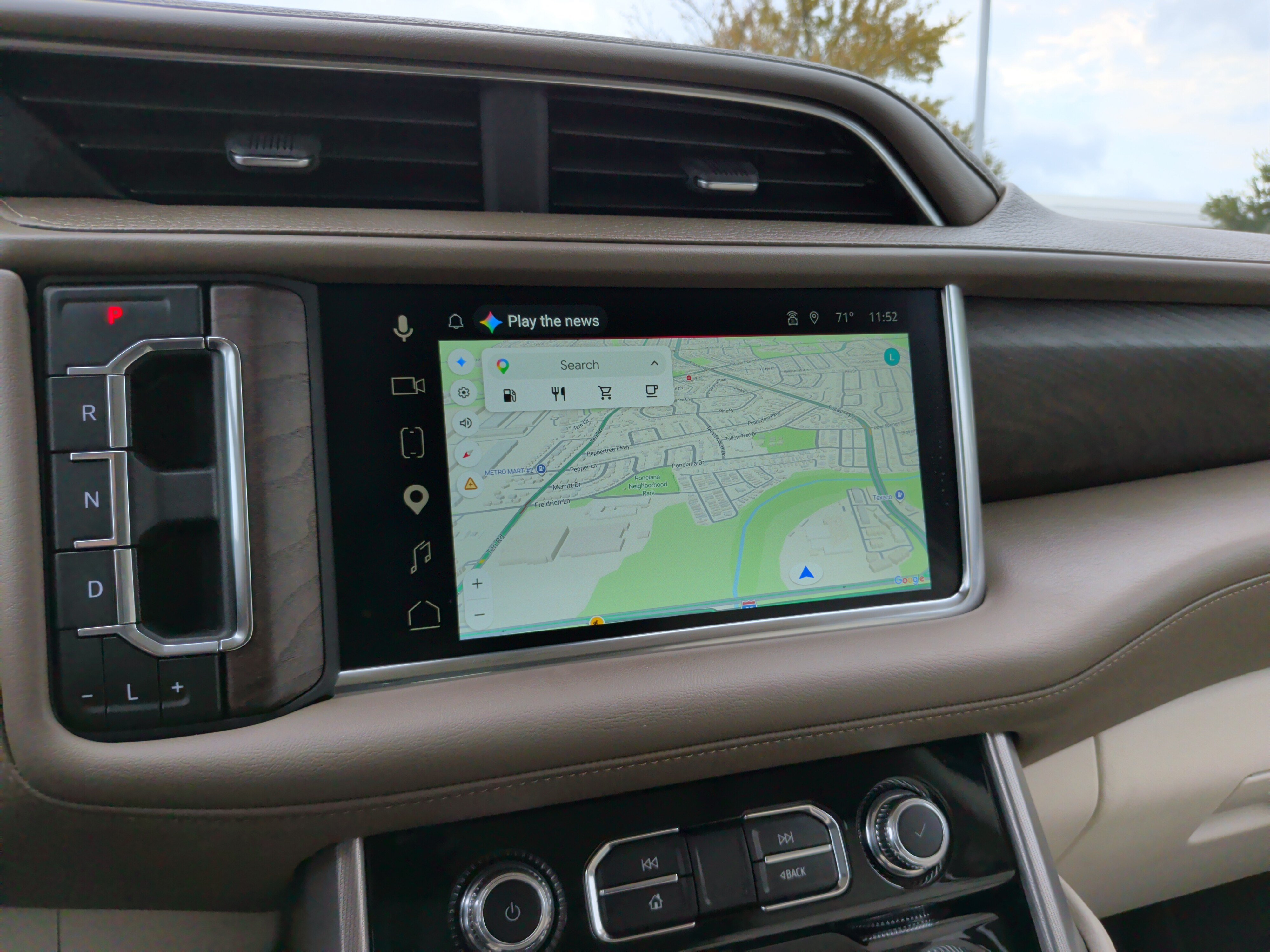 Used 2024 GMC Yukon Denali AWD/4WD image 17