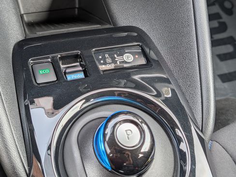 Used 2024 Nissan Leaf SV Plus FWD image 24