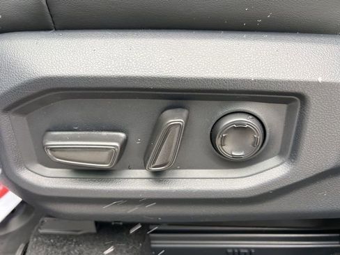 New 2025 Toyota Tundra Platinum image 16