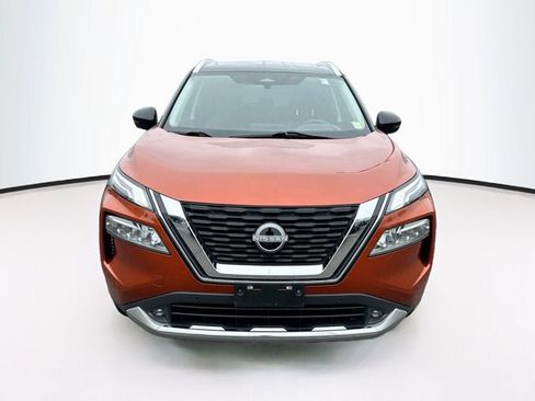 Certified 2022 Nissan Rogue Platinum w/ Head-Up Display Package AWD/4WD image 2