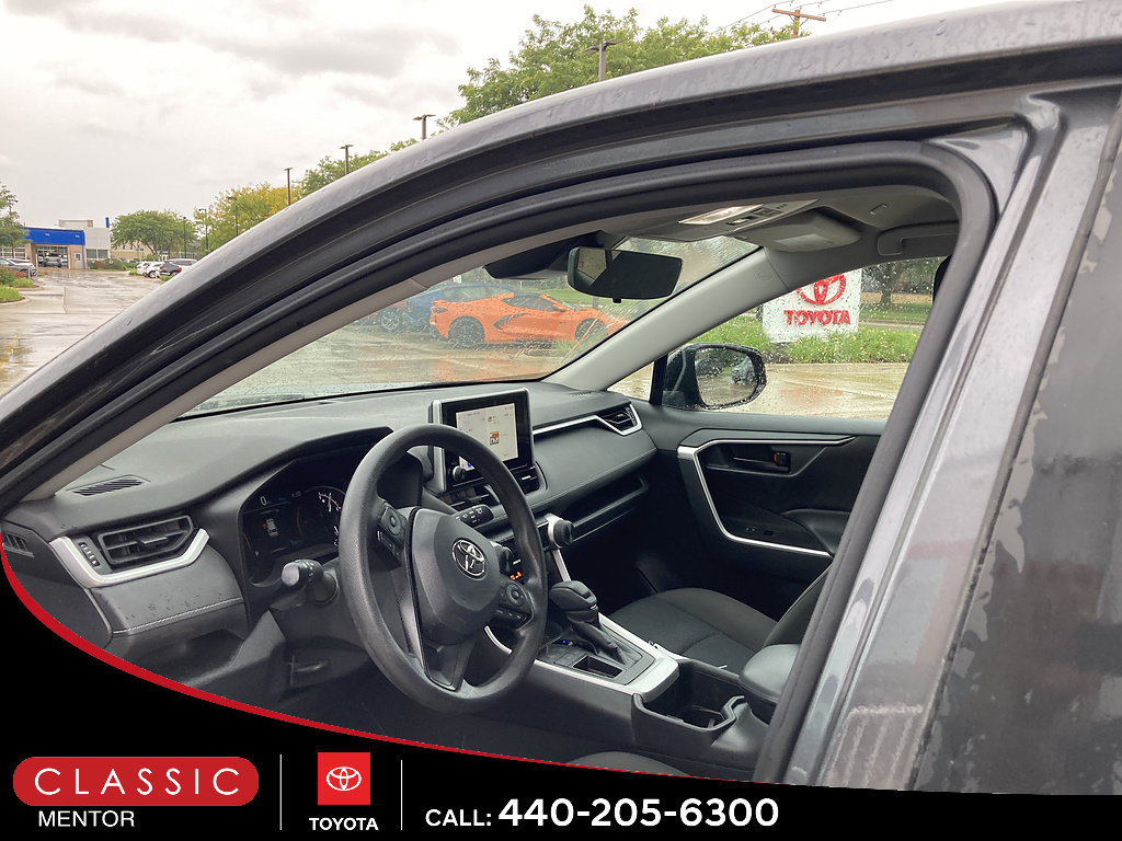 Used 2023 Toyota RAV4 LE FWD image 3