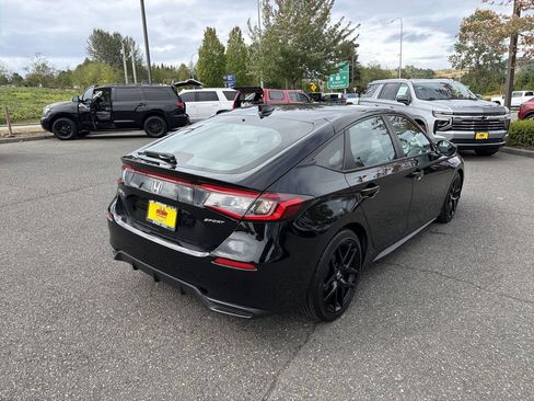 Used 2025 Honda Civic Sport image 9