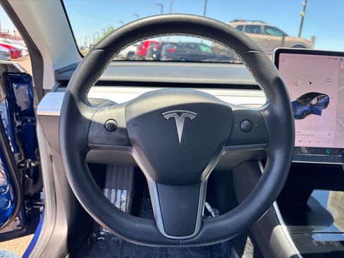 Used 2019 Tesla Model 3 Long Range AWD/4WD image 18