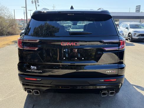 New 2026 GMC Acadia AT4 w/ Luxury Package image 9