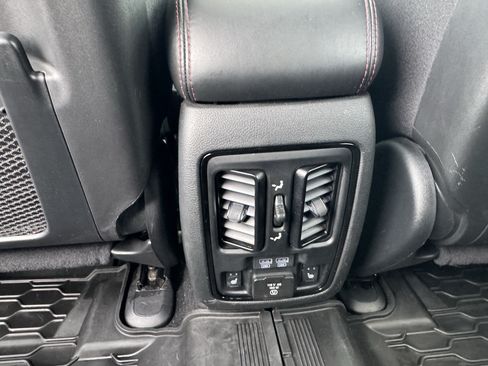 Used 2021 Dodge Durango R/T w/ Blacktop Package RWD image 27
