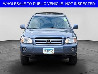 Used 2005 Toyota Highlander Limited w/ Leather Trim Pkg