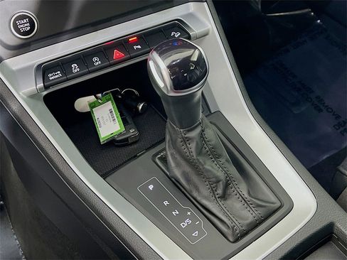 Used 2022 Audi Q3 2.0T Premium w/ Convenience Package image 16