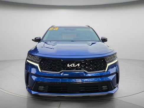 Used 2023 Kia Sorento SX AWD/4WD image 4