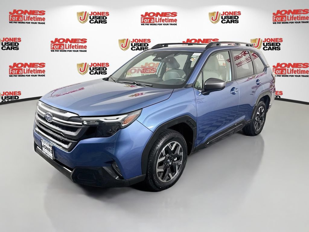 Certified 2025 Subaru Forester Premium AWD/4WD image 13