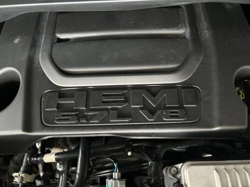 Used 2024 RAM 1500 Limited AWD/4WD image 15