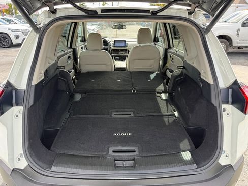Used 2021 Nissan Rogue SL image 56