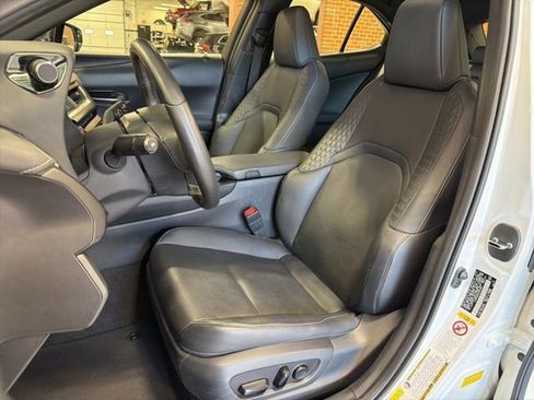 Used 2019 Lexus UX 250h w/ Premium Package AWD/4WD image 12