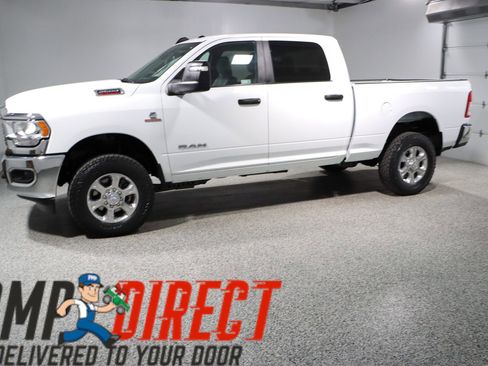 Used 2023 RAM 2500 Big Horn w/ Cold Weather Group AWD/4WD image 10