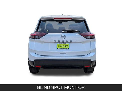 New 2026 Nissan Rogue SV FWD image 9