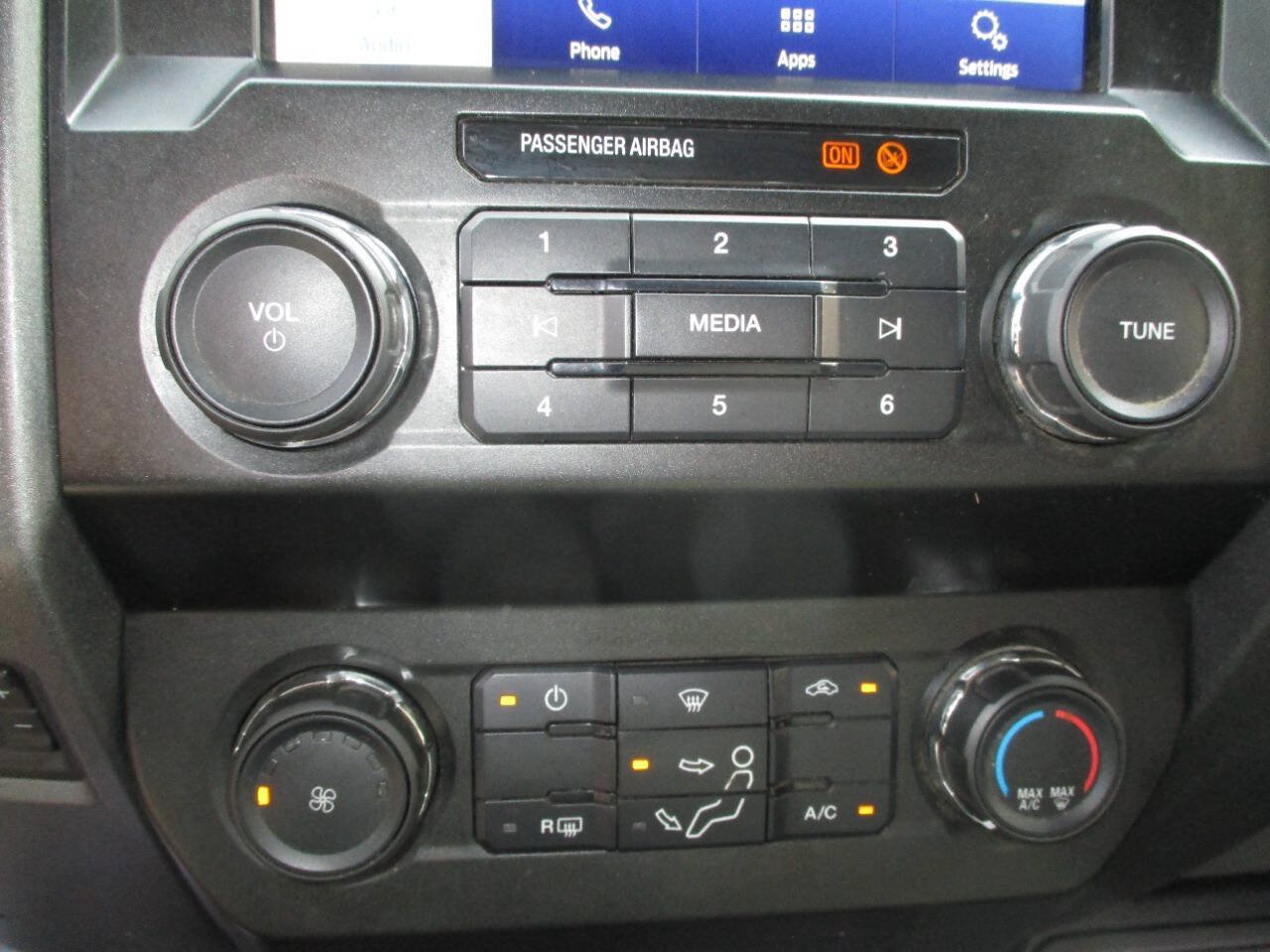 Used 2021 Ford F250 XL w/ STX Appearance Package AWD/4WD image 26
