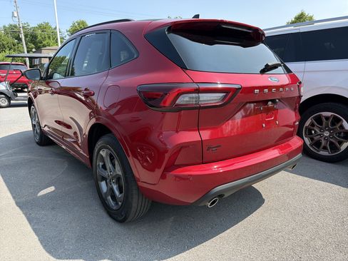 Used 2024 Ford Escape ST-Line AWD/4WD image 3