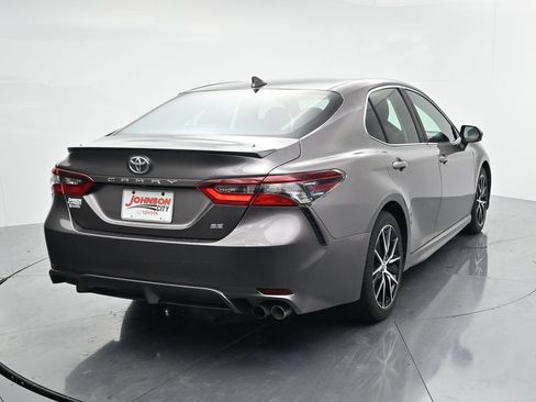 Used 2024 Toyota Camry SE FWD image 6