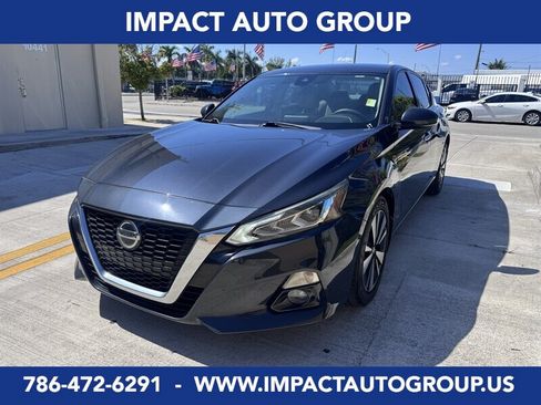 Used 2019 Nissan Altima 2.5 SV FWD image 1