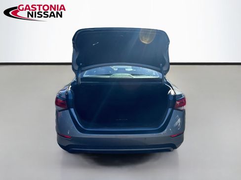 Used 2024 Nissan Sentra SV FWD image 33