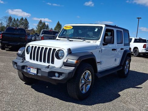 Used 2019 Jeep Wrangler Unlimited Sport image 5