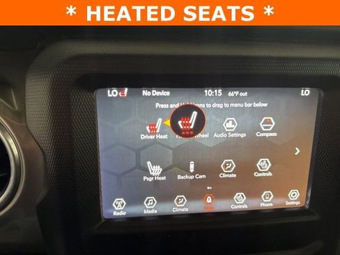 Used 2018 Jeep Wrangler Unlimited Sahara image 10