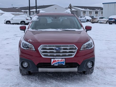 Used 2017 Subaru Outback 2.5i Limited image 2