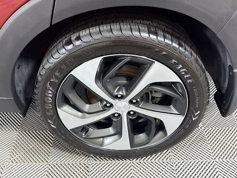 Used 2018 Hyundai Tucson Sport image 4
