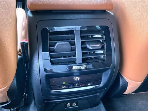 Certified 2025 BMW X4 xDrive30i AWD/4WD image 38