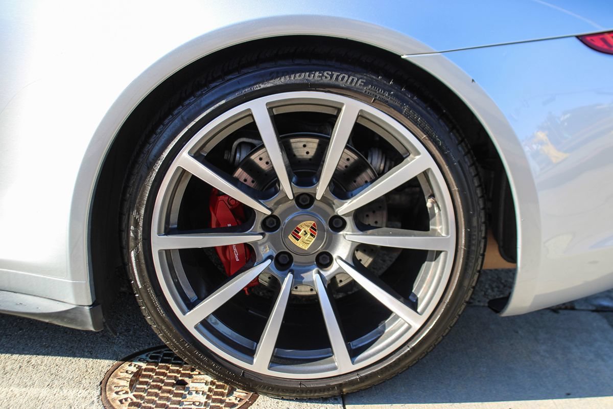 Used 2016 Porsche 911 Carrera 4S w/ Sport Chrono Package AWD/4WD image 42