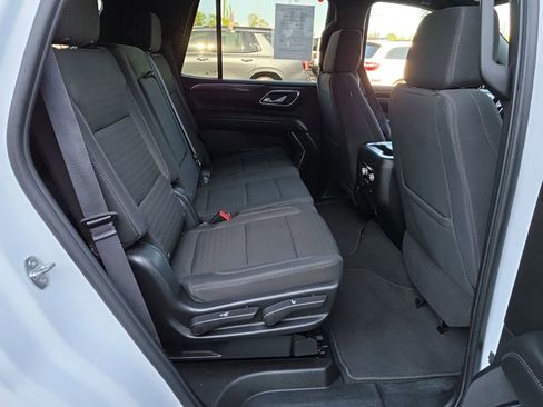 Used 2024 GMC Yukon SLE AWD/4WD image 29