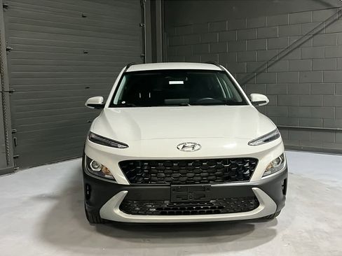 Used 2023 Hyundai Kona SEL w/ Cargo Package AWD/4WD image 2