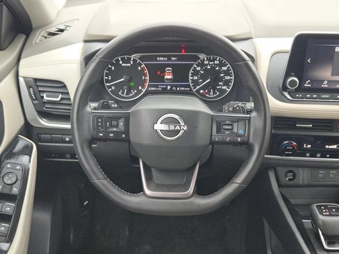 Certified 2025 Nissan Rogue SV FWD image 19