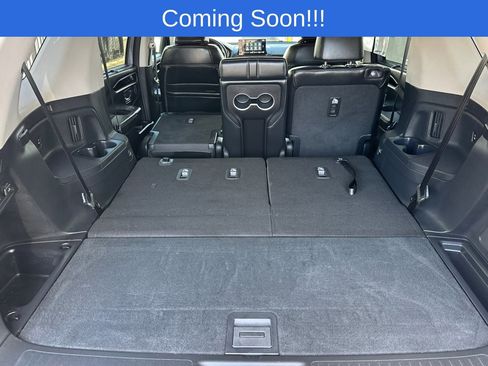 Used 2025 Honda Pilot EX-L image 17