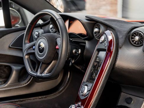 Used 2015 McLaren P1 RWD image 25