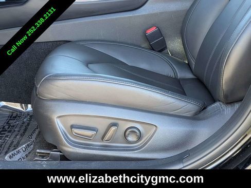 Used 2022 Toyota Avalon XLE image 20