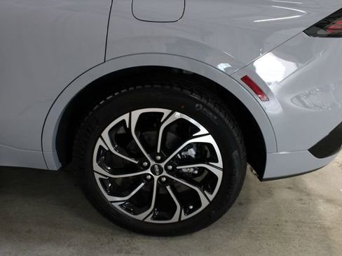 New 2026 Lincoln Nautilus Reserve AWD/4WD image 59